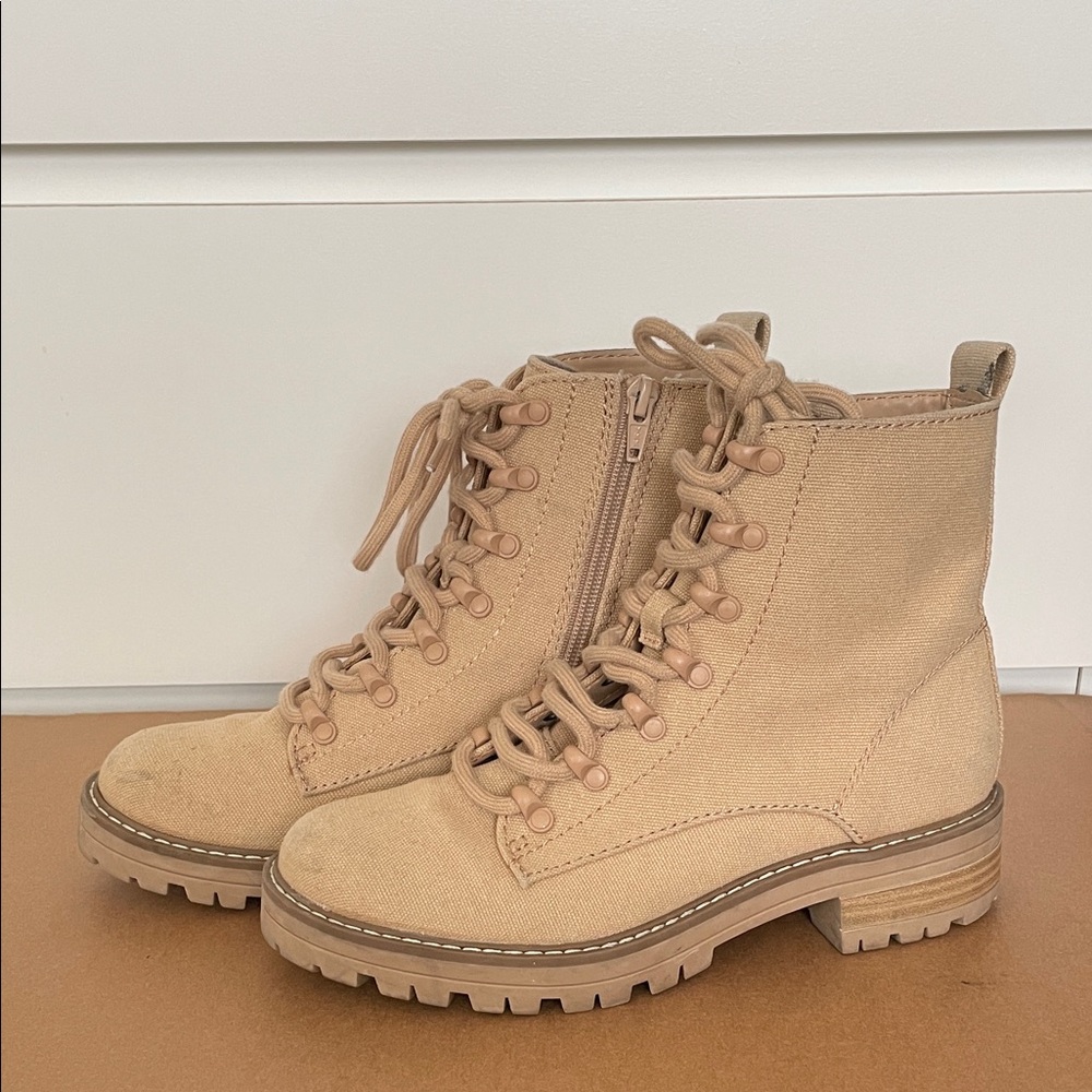 Women's Tan Lace-Up Ankle Boots